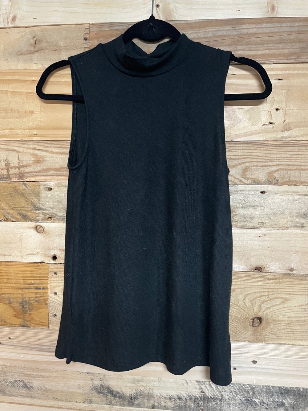 Banana Republic size XS Black Soft and Stretchy Sleeveless Turtleneck Shirt